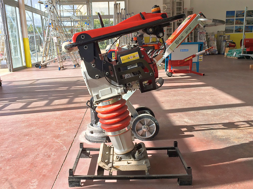 noleggio costipatore verticale 70kg Giffi Noleggi